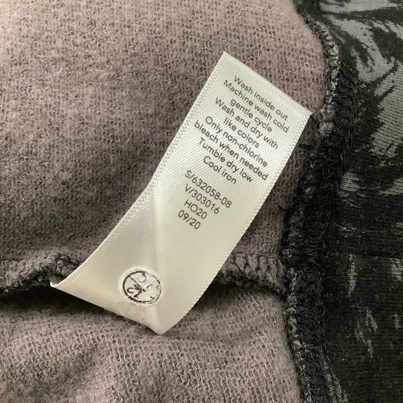 Athleta Studio To Street Black Printed Sweatshirt Oversized - Picture 7 of 7